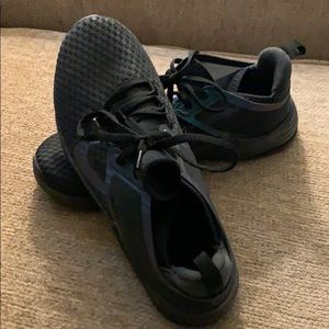 Barely used Nike gym shoes